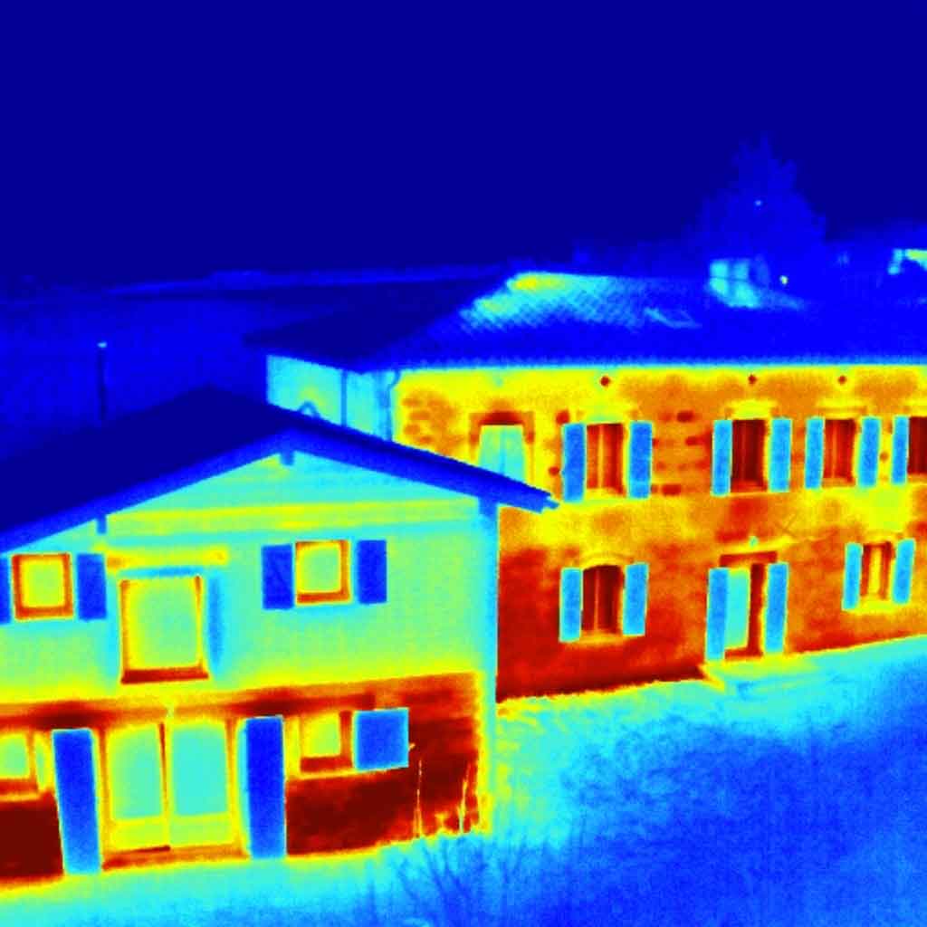 Thermographie Analyse thermique des bâtiments et des panneaux solaires photovoltaïques